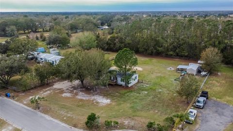 A home in PLANT CITY