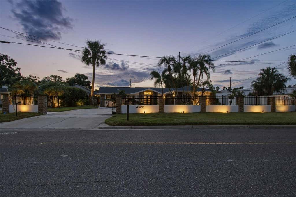 Photo of 4322 N River View Avenue, Tampa, FL 33607 (MLS # TB8540939)