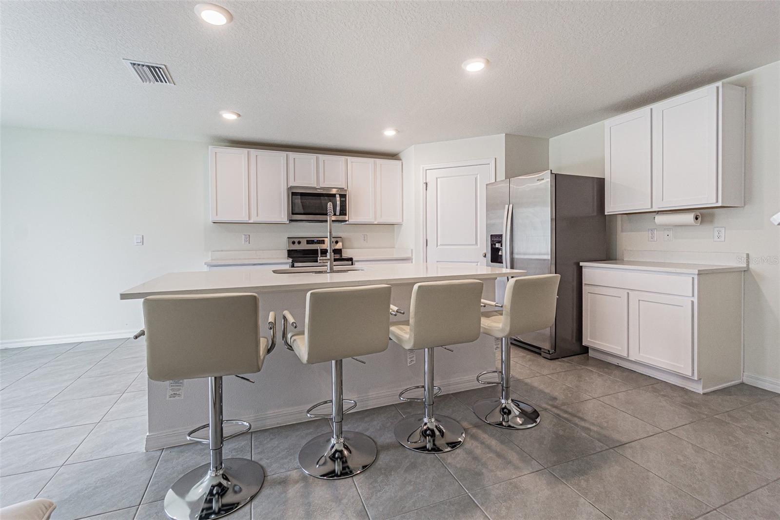 9213 MISSION BAY PL