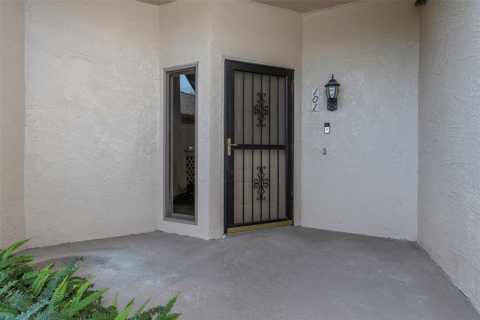 3044 RED OAK COURT 101