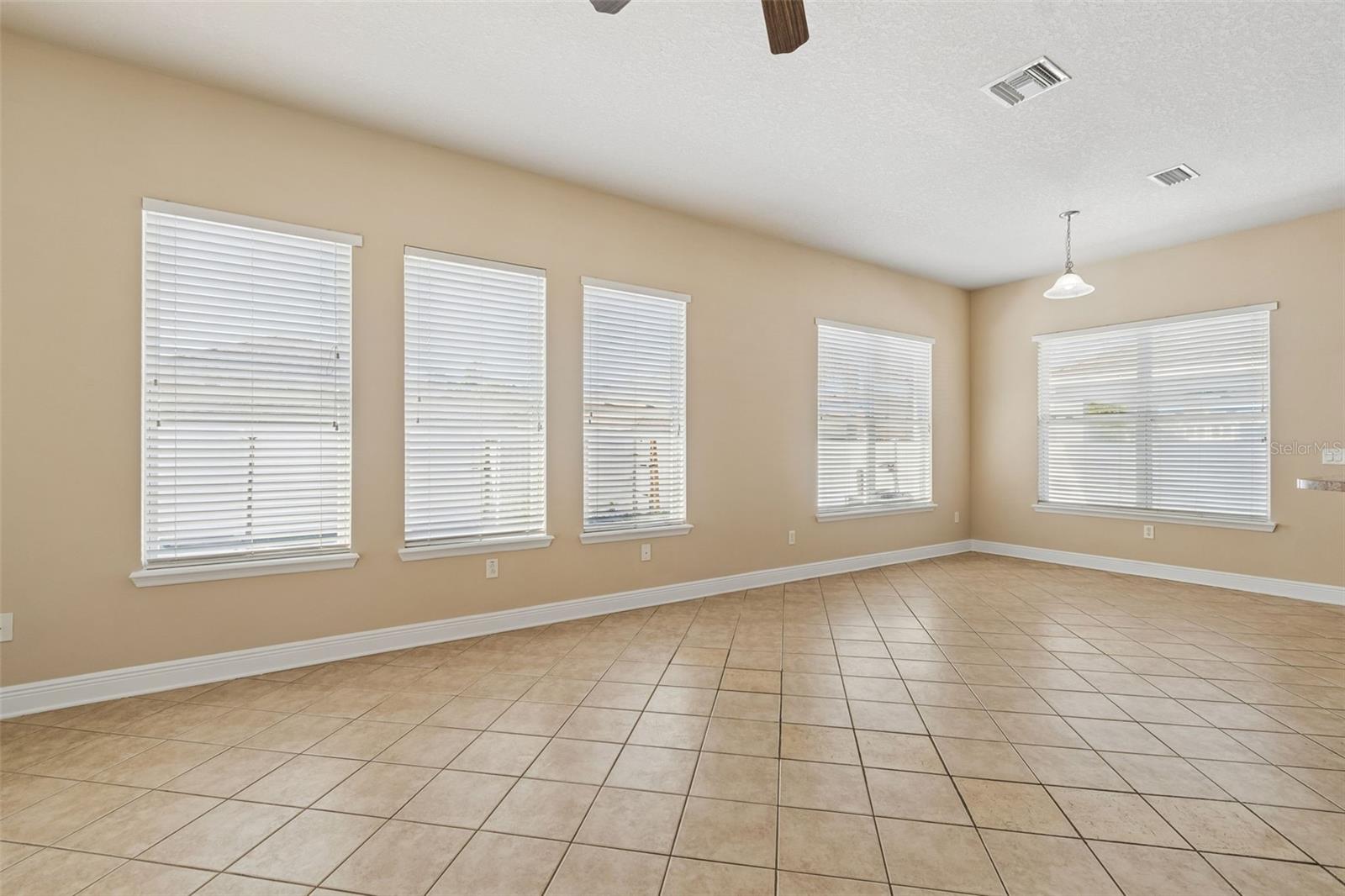 PALM COVE PH 02 - Residential