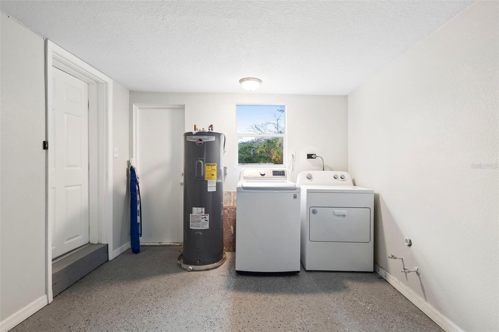 HOME ACRES UNIT 01 - Residential