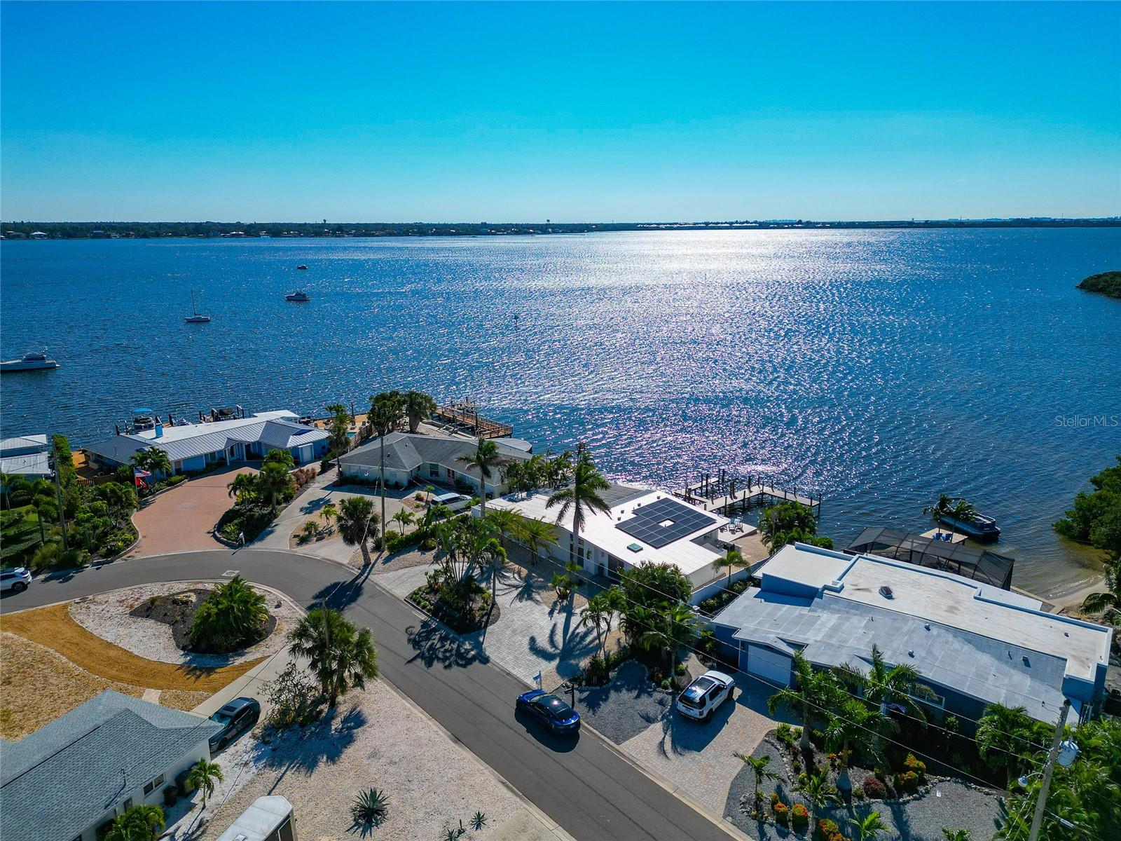 FLAMINGO CAY SUB FIRST UNIT - Residential