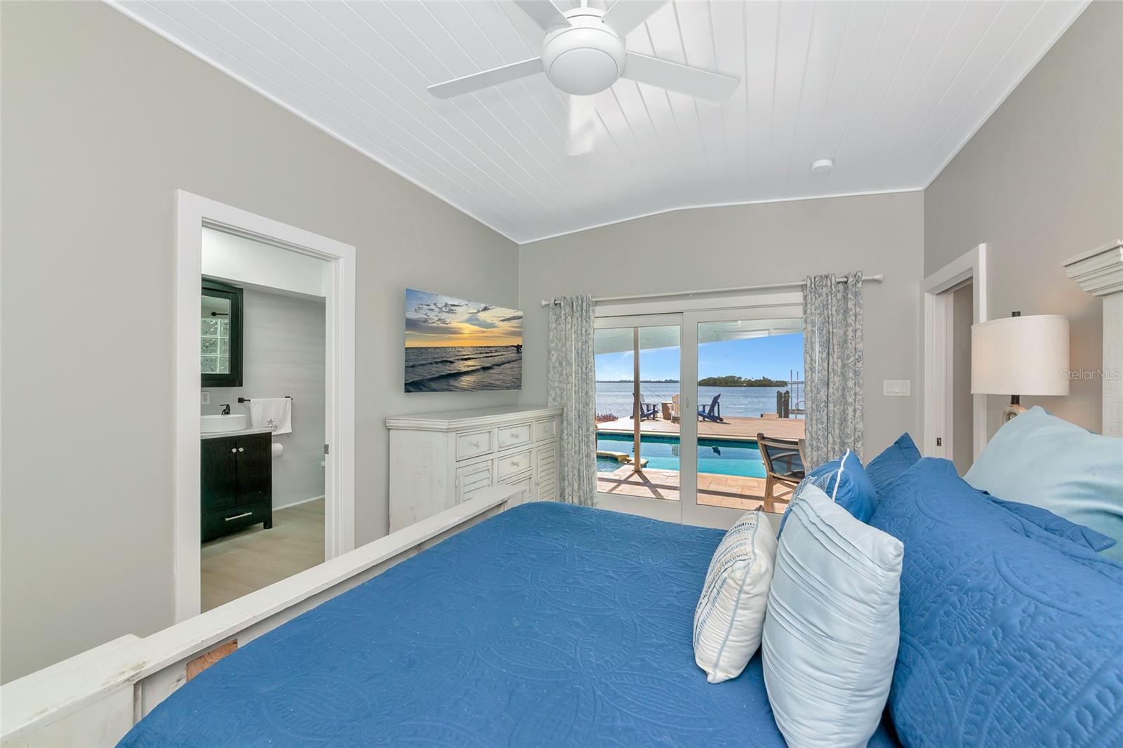 FLAMINGO CAY SUB FIRST UNIT - Residential