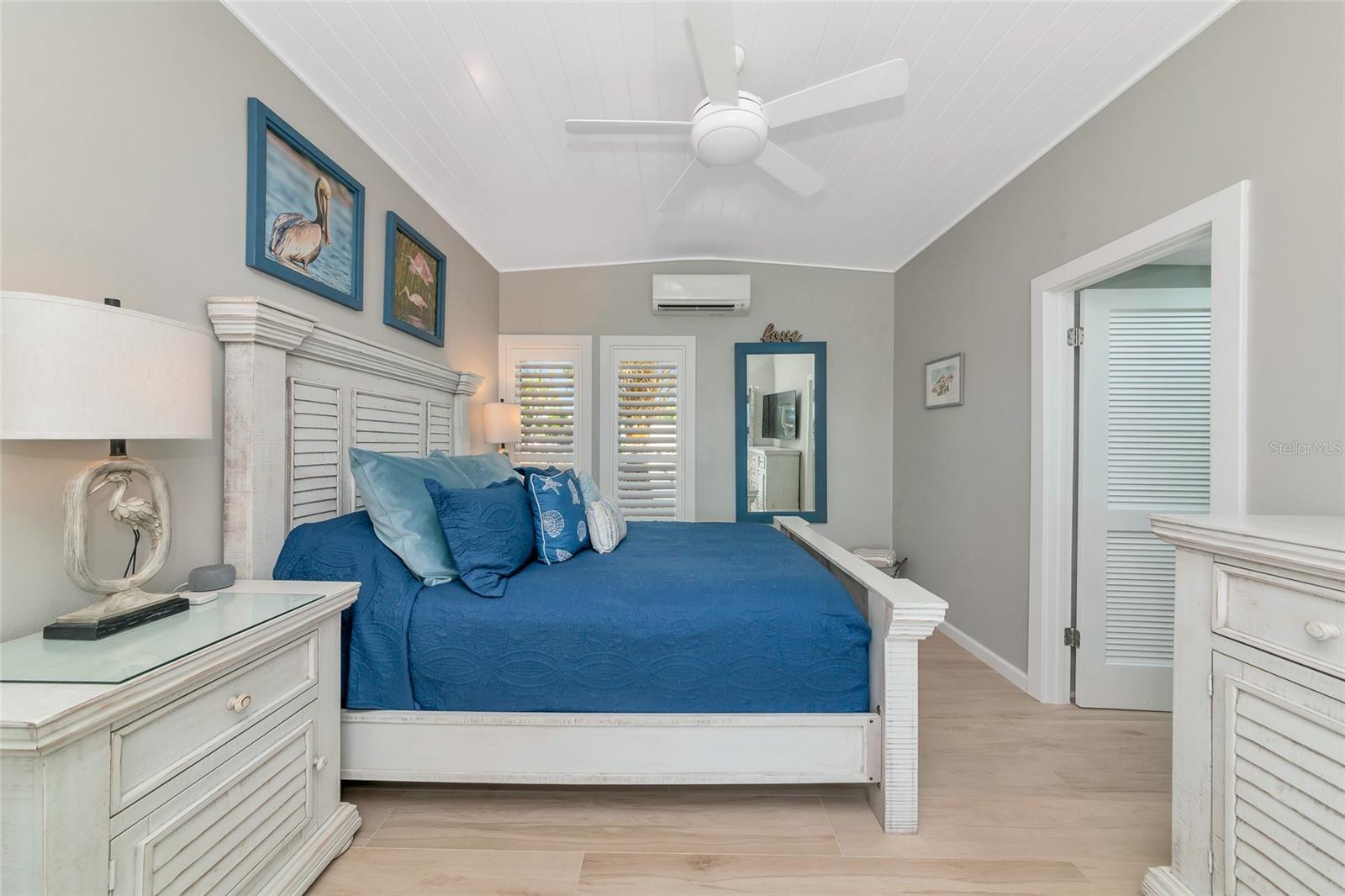 FLAMINGO CAY SUB FIRST UNIT - Residential