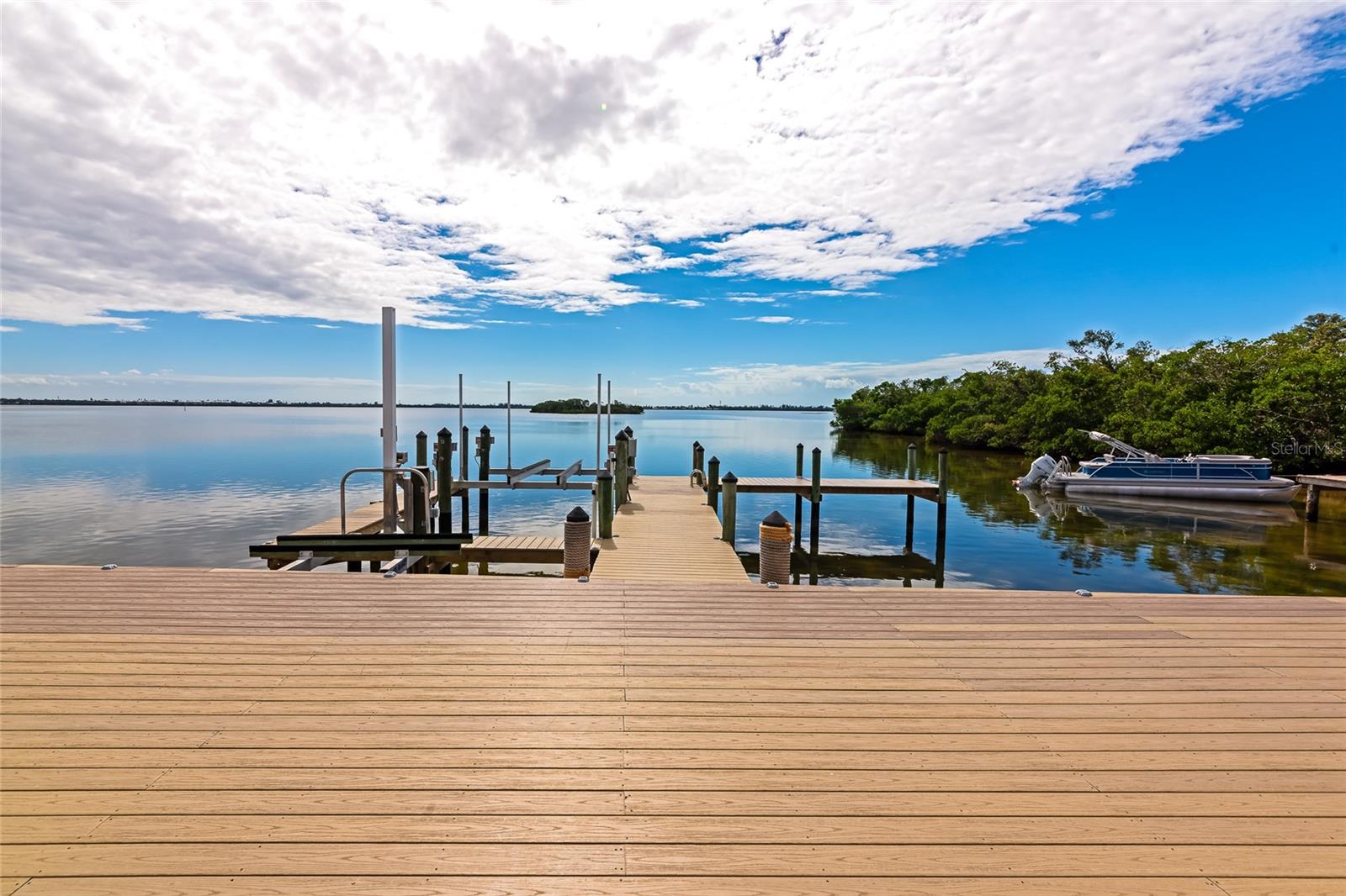 FLAMINGO CAY SUB FIRST UNIT - Residential