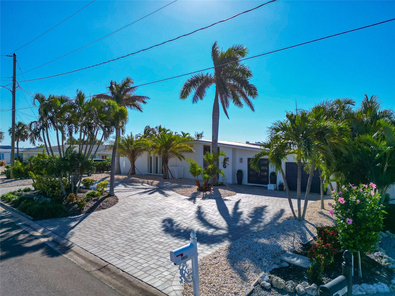 FLAMINGO CAY SUB FIRST UNIT - Residential