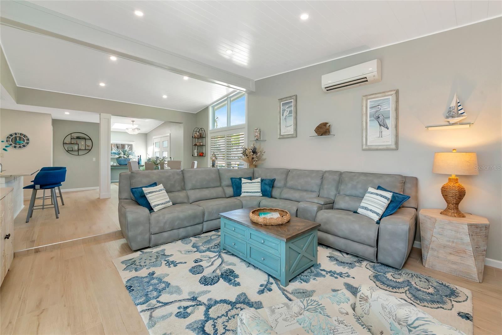 FLAMINGO CAY SUB FIRST UNIT - Residential