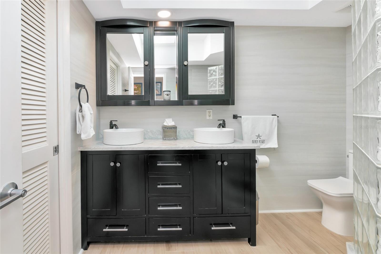 FLAMINGO CAY SUB FIRST UNIT - Residential