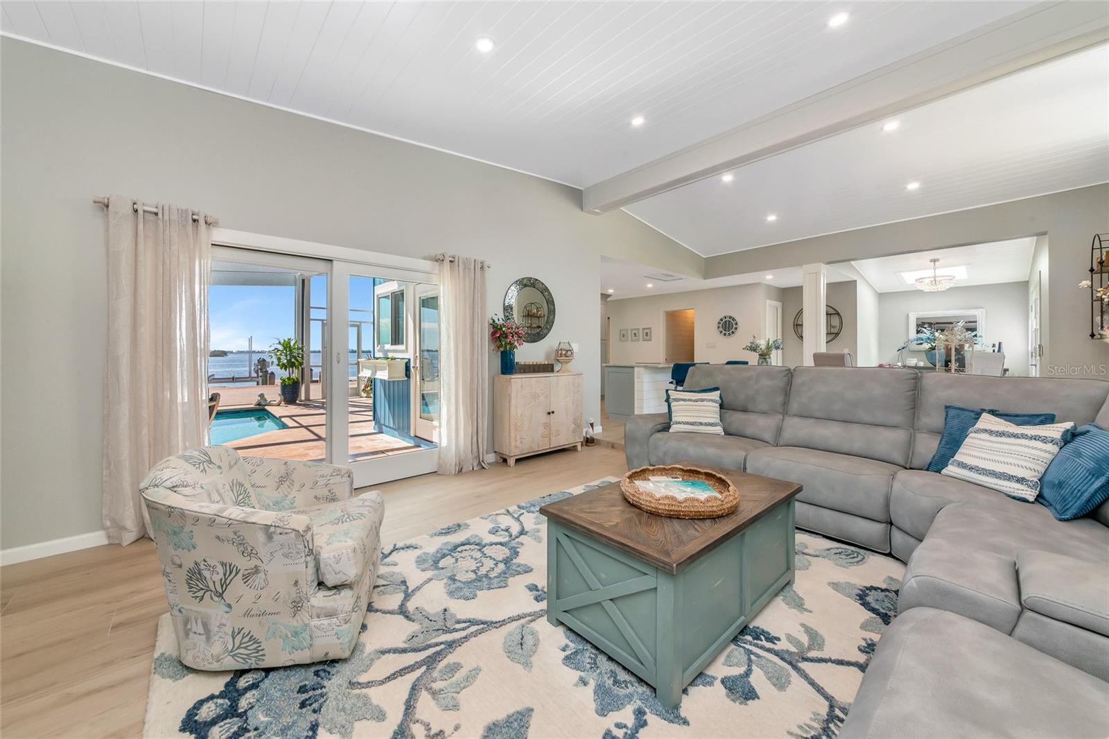 FLAMINGO CAY SUB FIRST UNIT - Residential