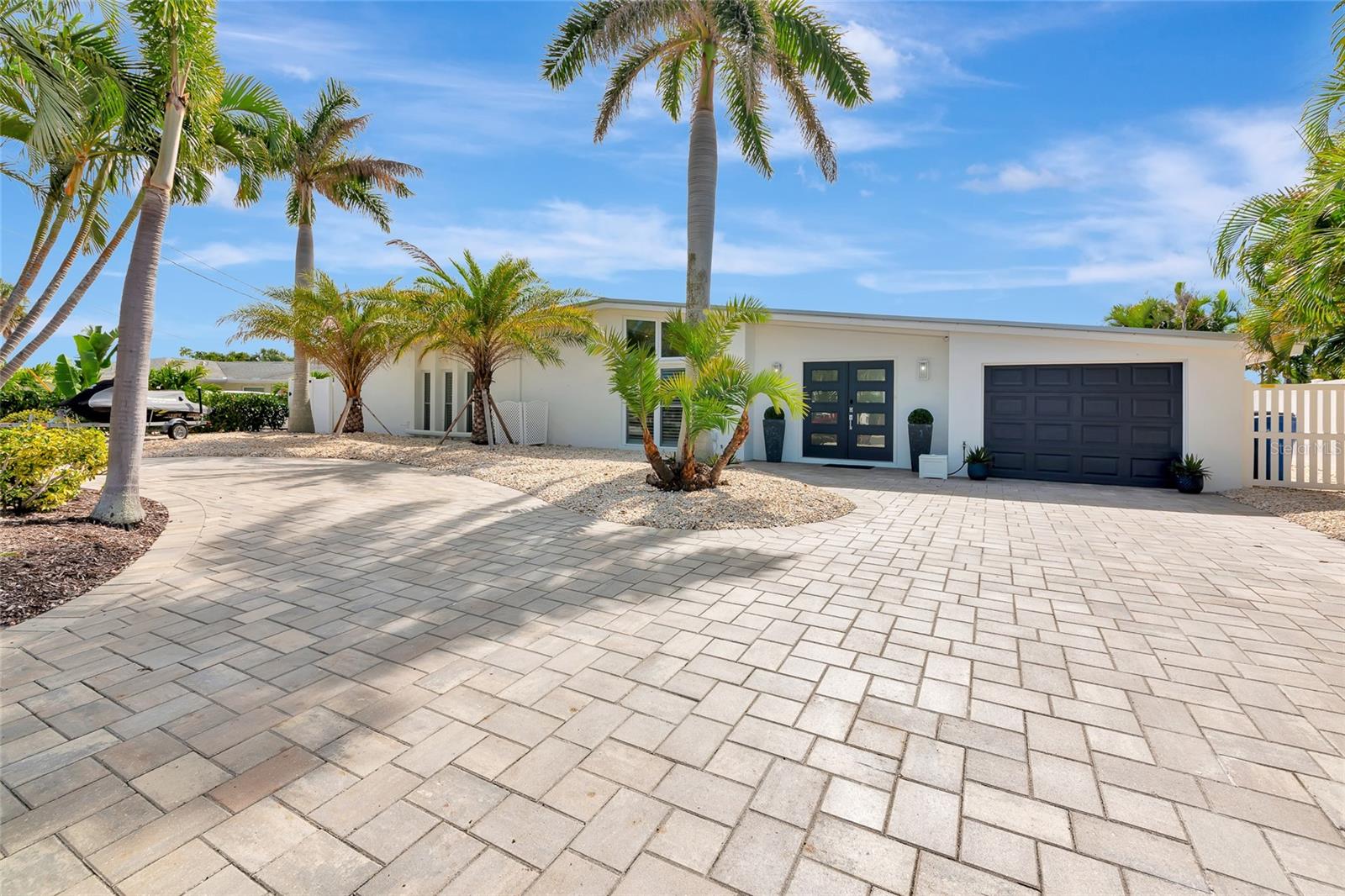 FLAMINGO CAY SUB FIRST UNIT - Residential