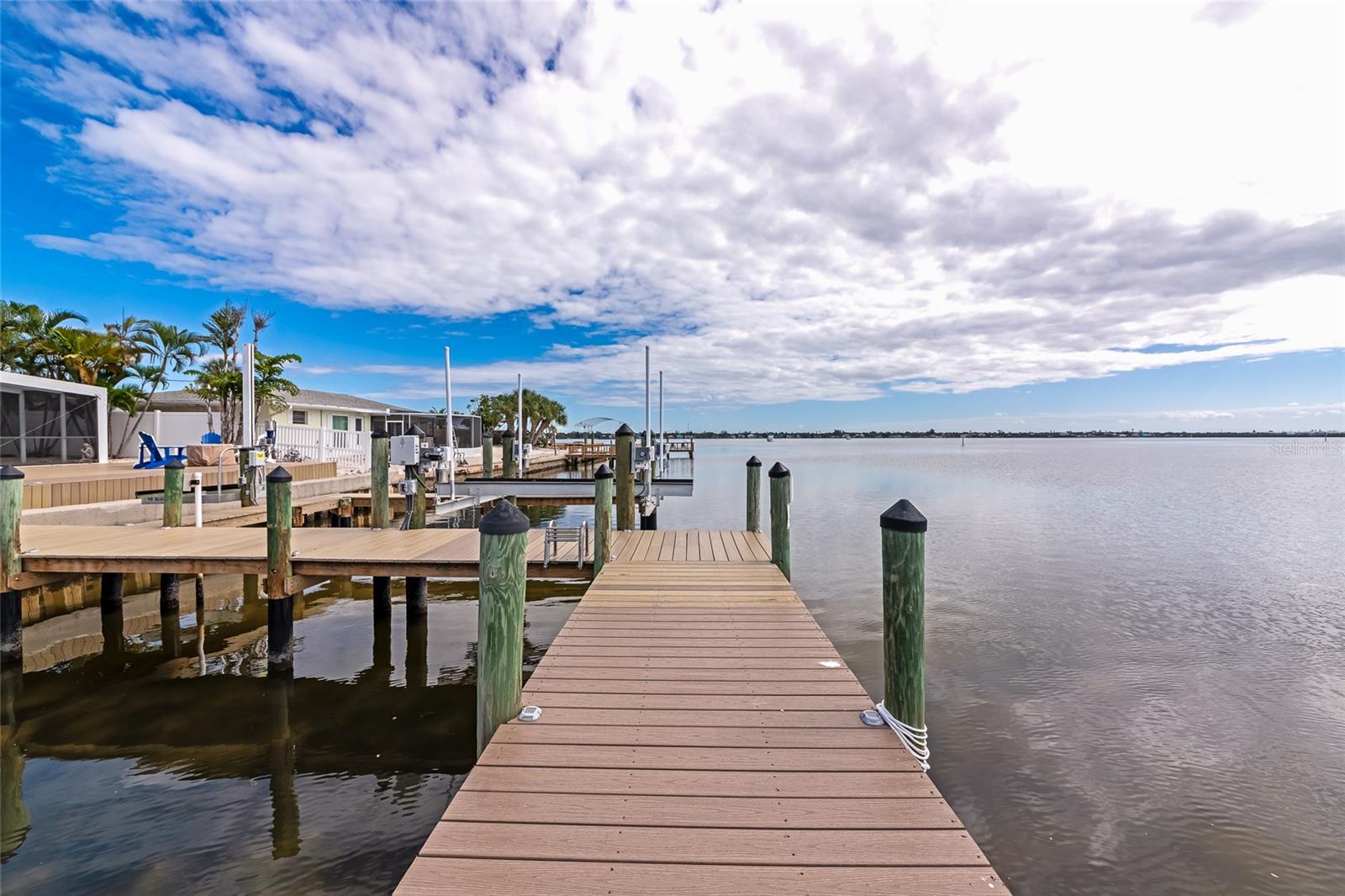 FLAMINGO CAY SUB FIRST UNIT - Residential