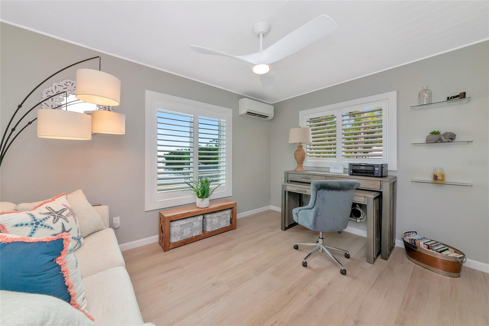 FLAMINGO CAY SUB FIRST UNIT - Residential