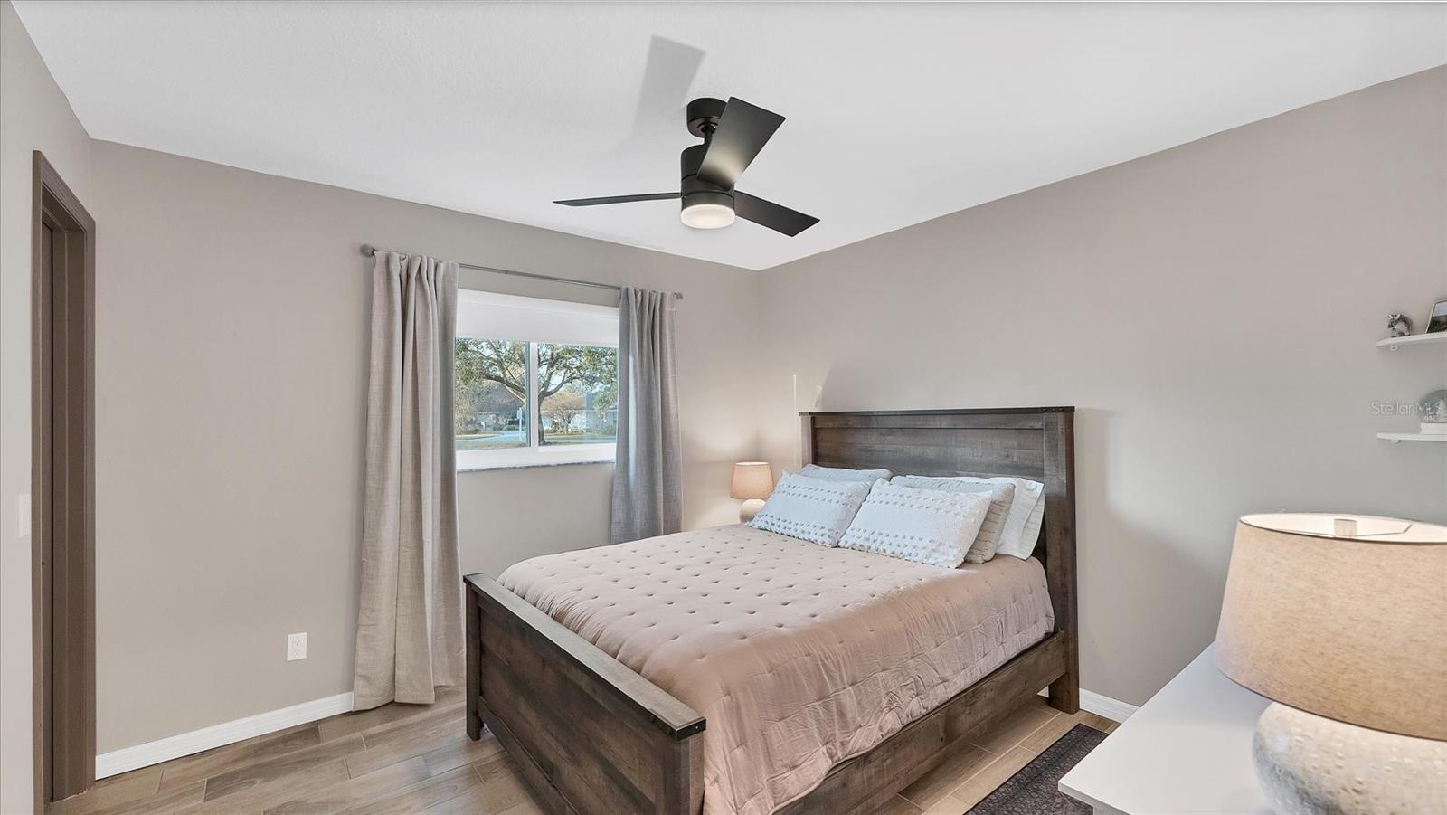 AZALEA PARK NORTHWEST - Residential