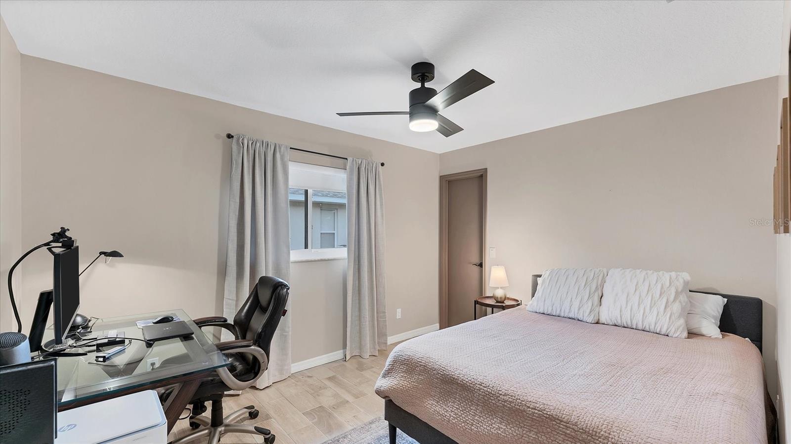 AZALEA PARK NORTHWEST - Residential