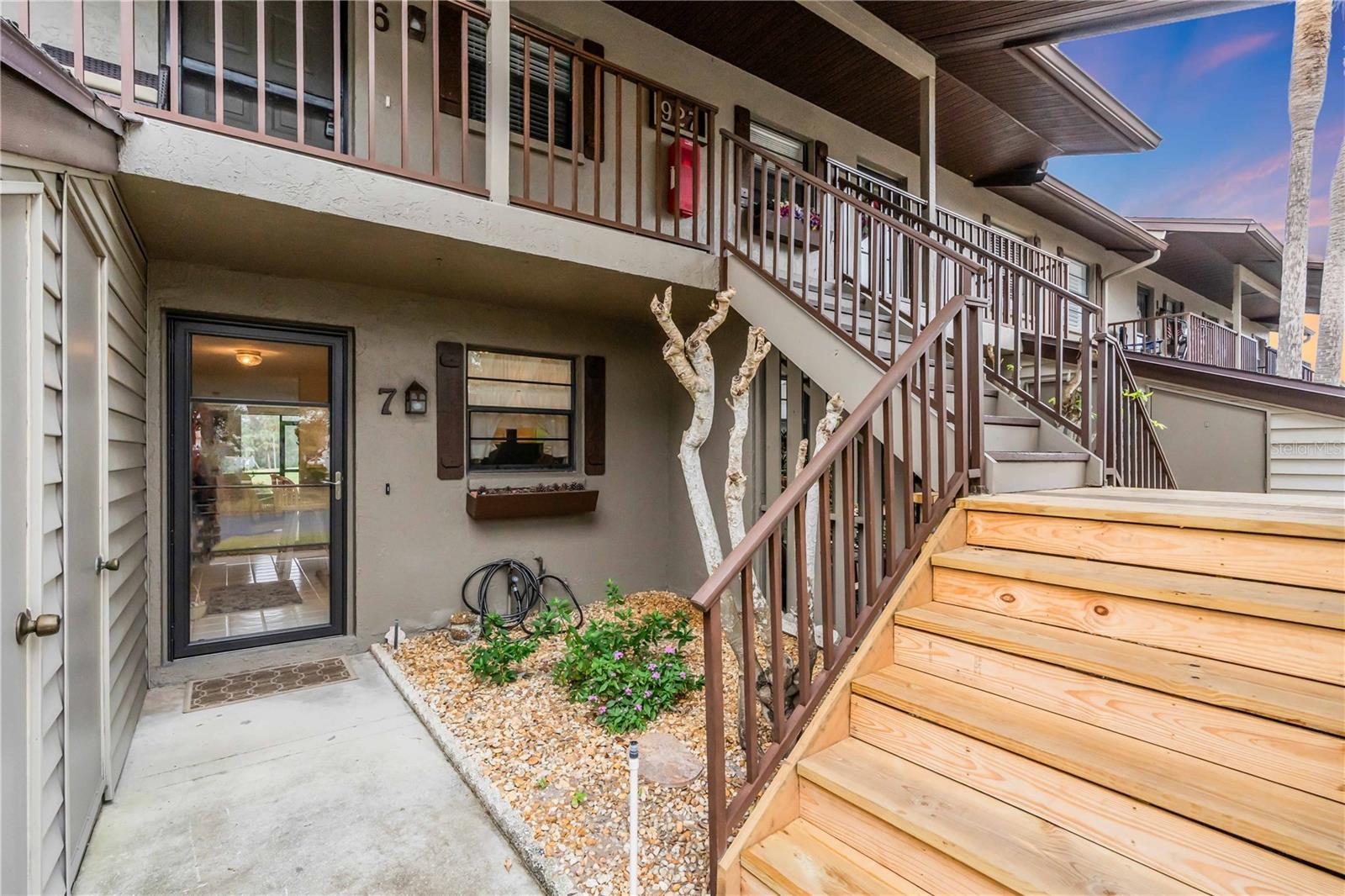 927 CAPRI ISLES BOULEVARD 7