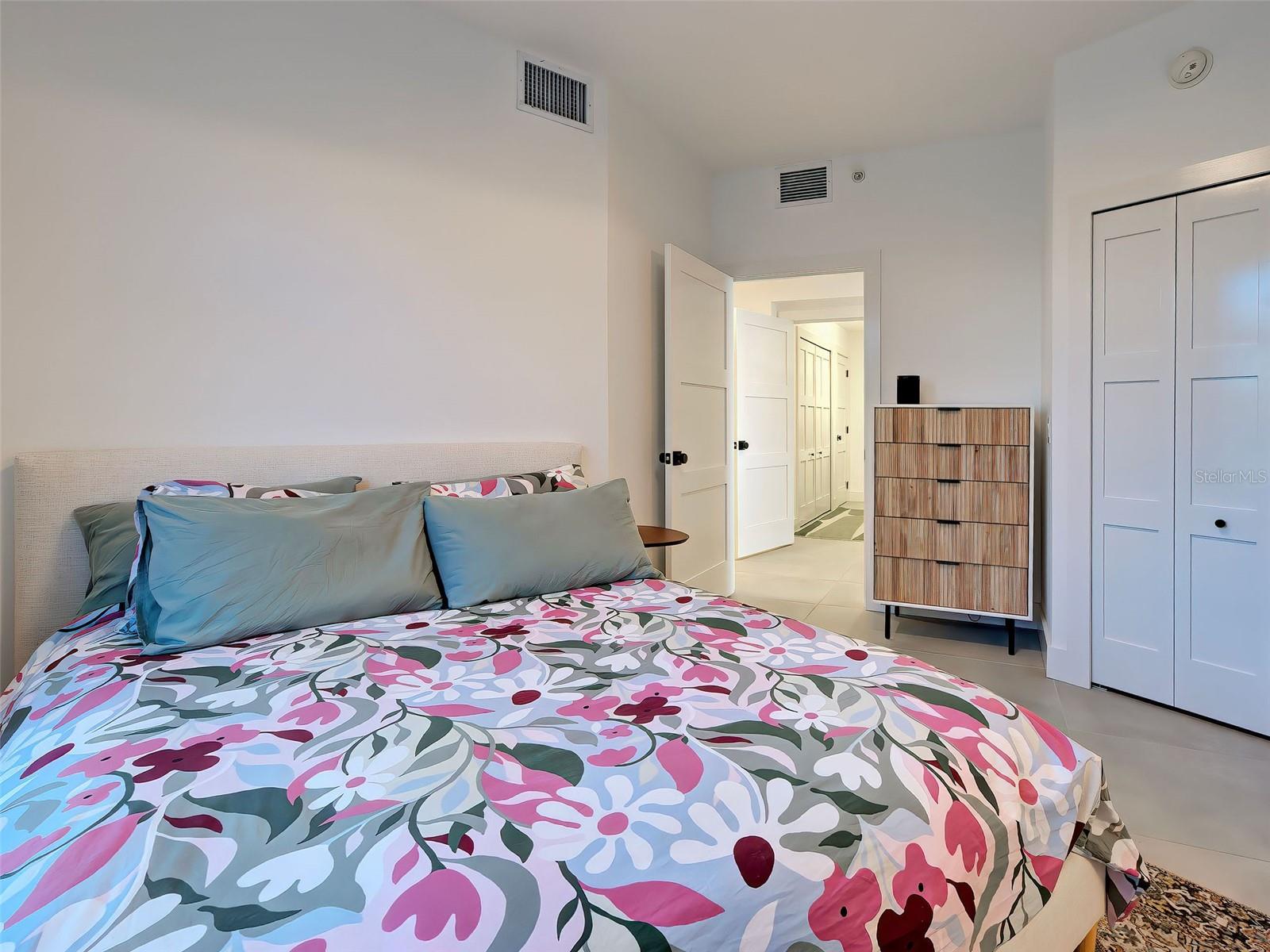 THE HARBOR VILLAS AT DONA BAY - Residential