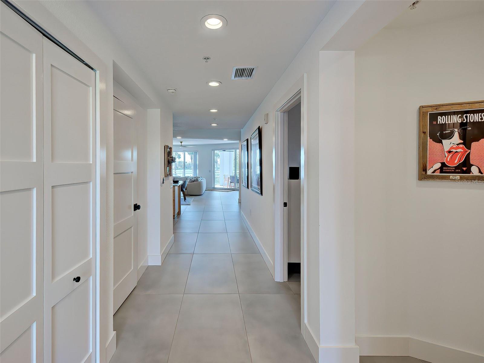 516 TAMIAMI TRAIL S 201