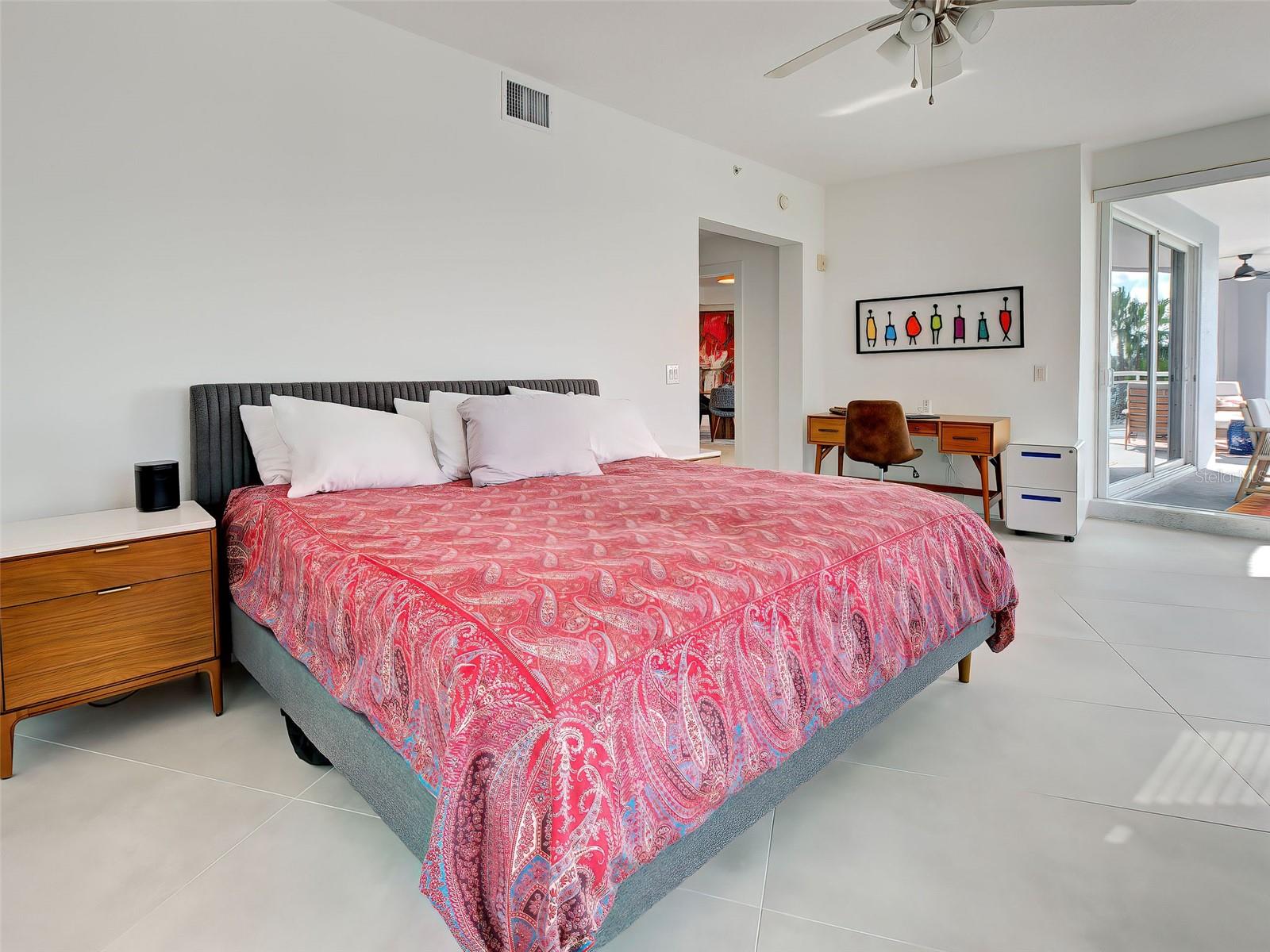 THE HARBOR VILLAS AT DONA BAY - Residential