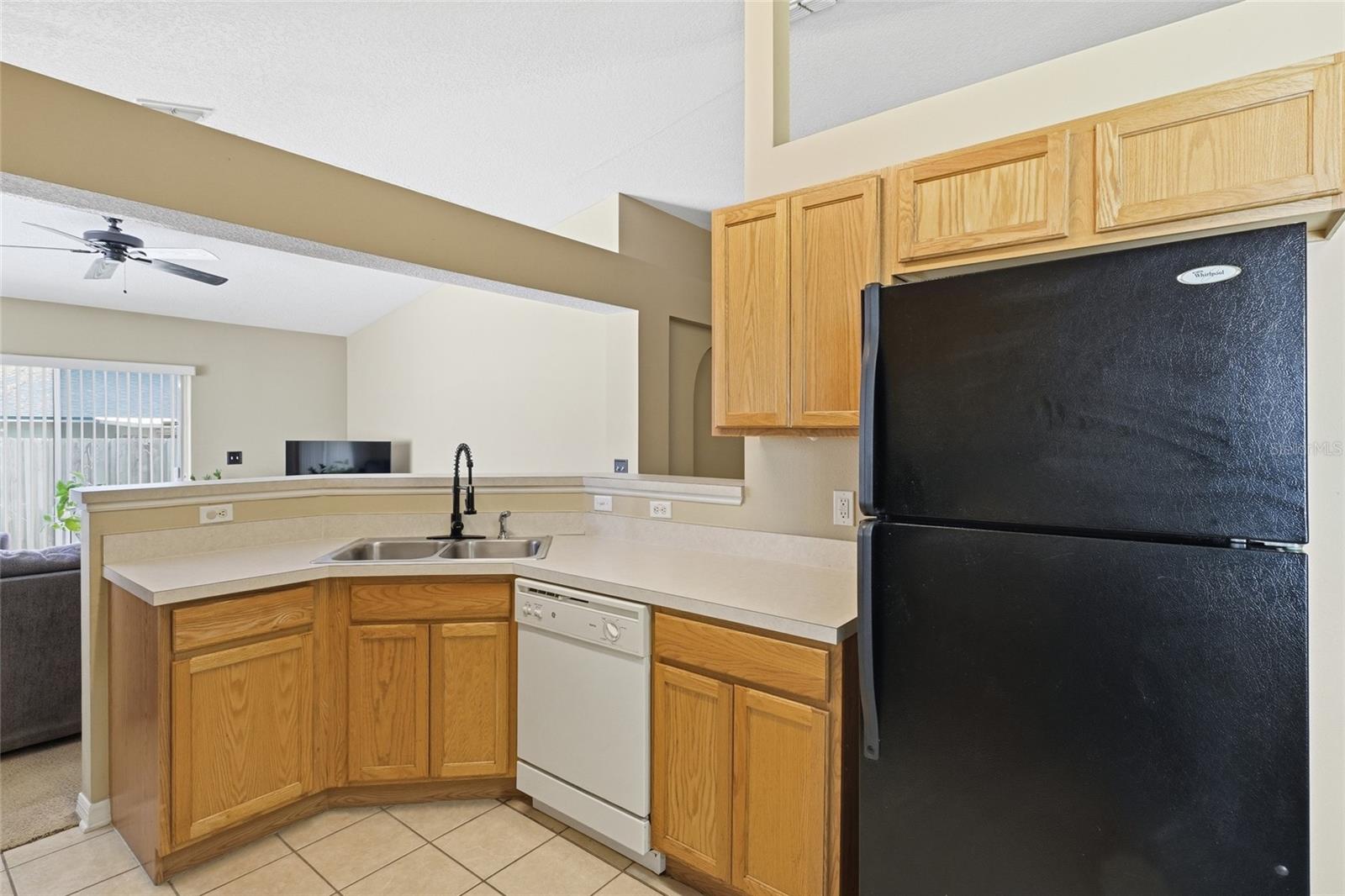 OVERLOOK AT LAKE GRIFFIN - Residential