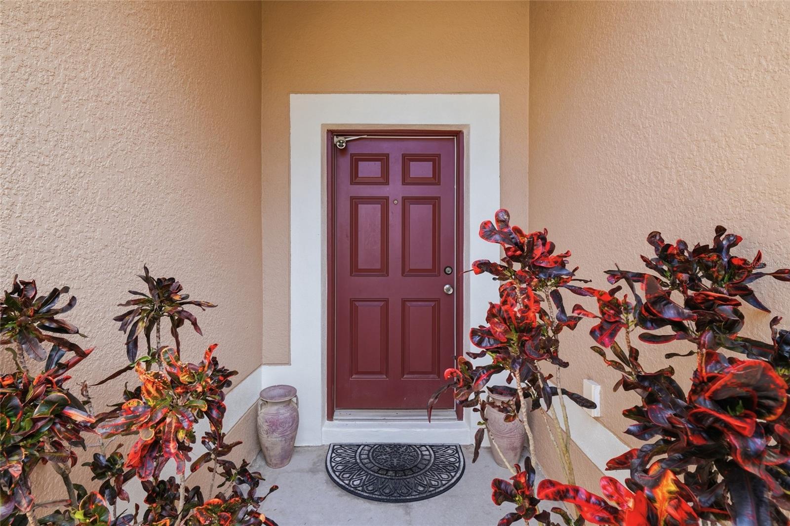 OVERLOOK AT LAKE GRIFFIN - Residential