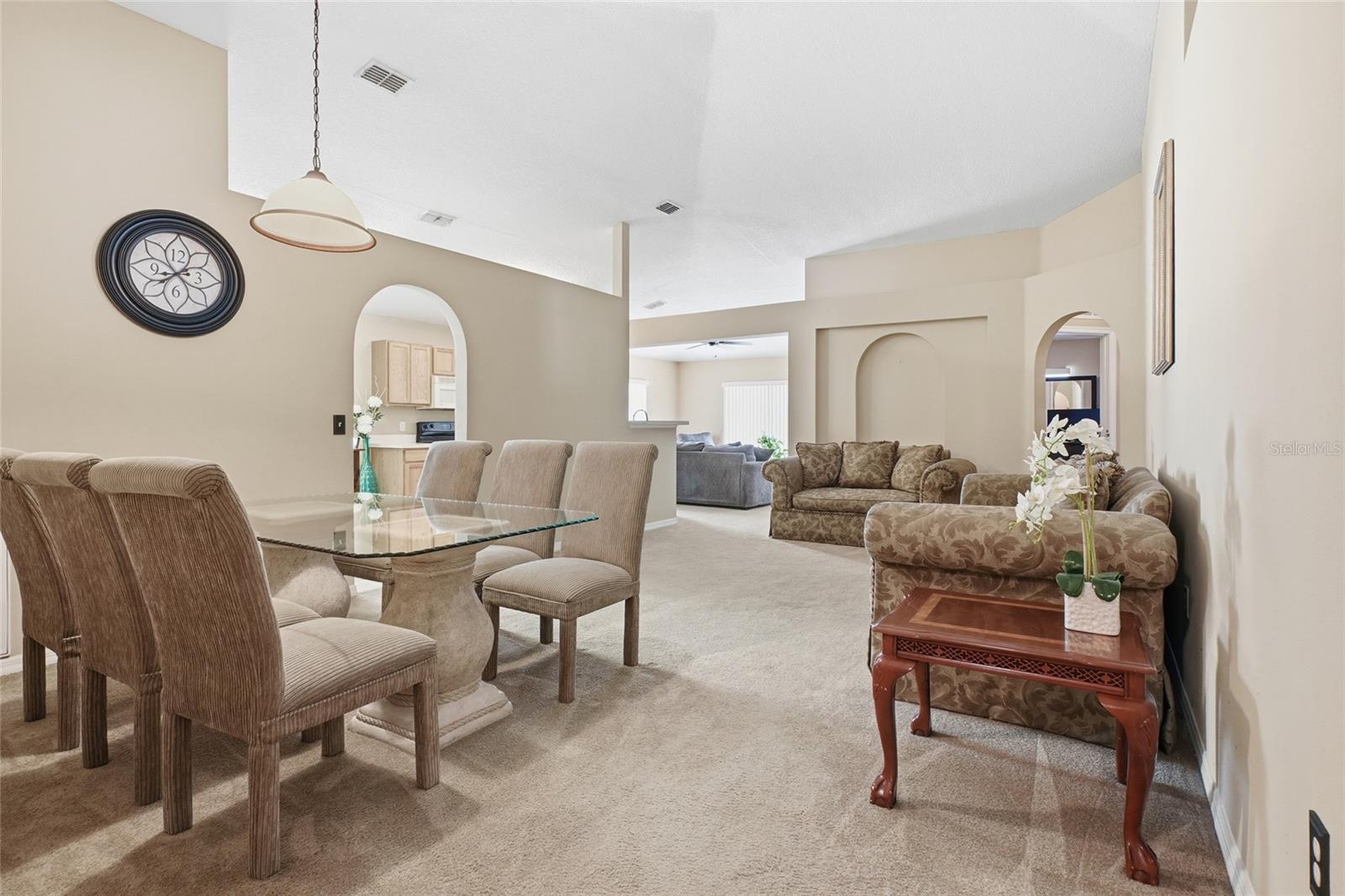 OVERLOOK AT LAKE GRIFFIN - Residential