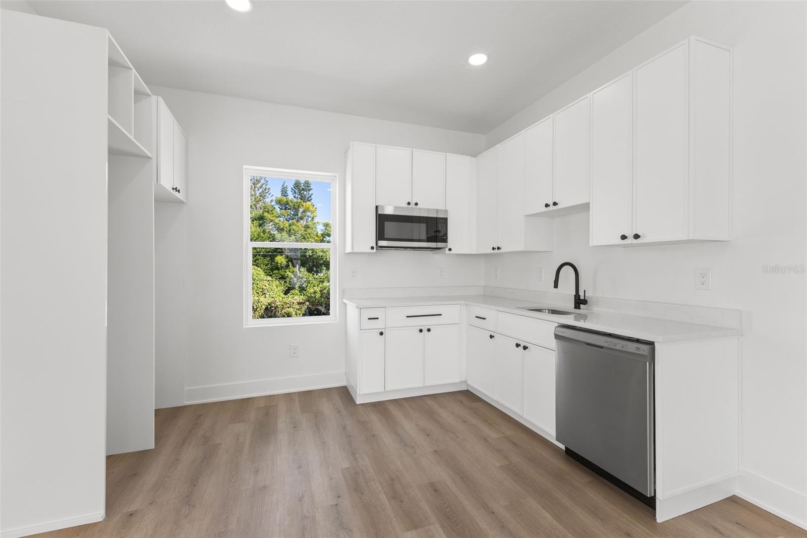 AVALON - Residential Income