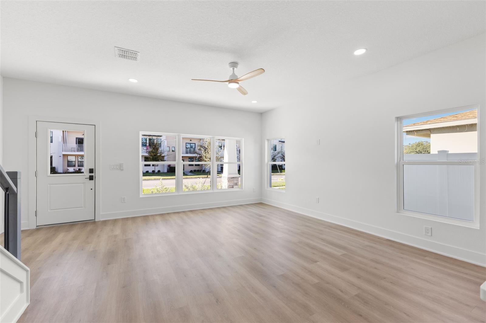 AVALON - Residential Income