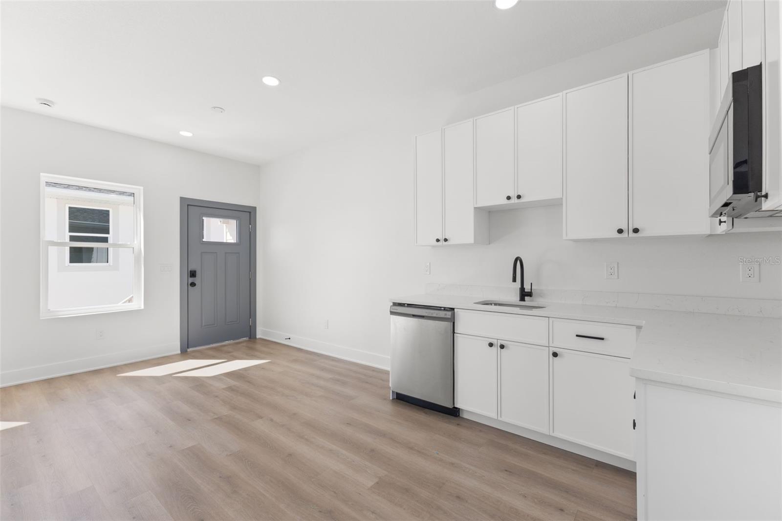 AVALON - Residential Income