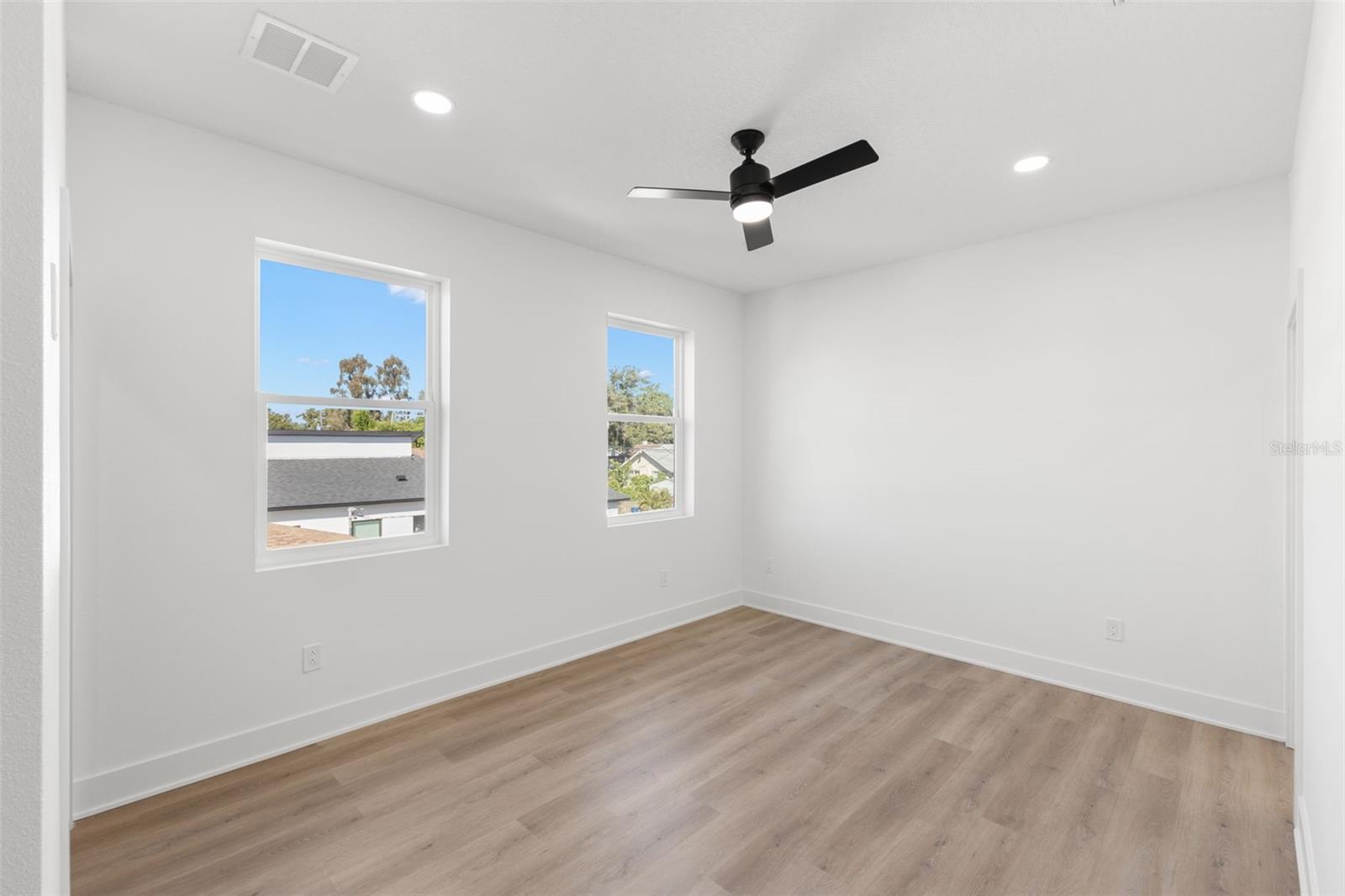 AVALON - Residential Income