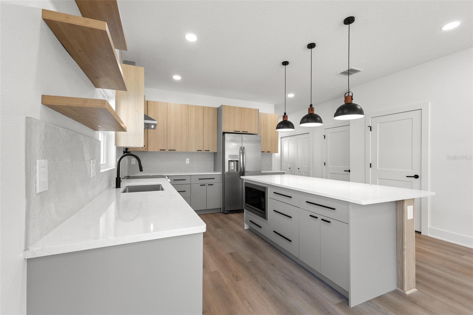 AVALON - Residential Income