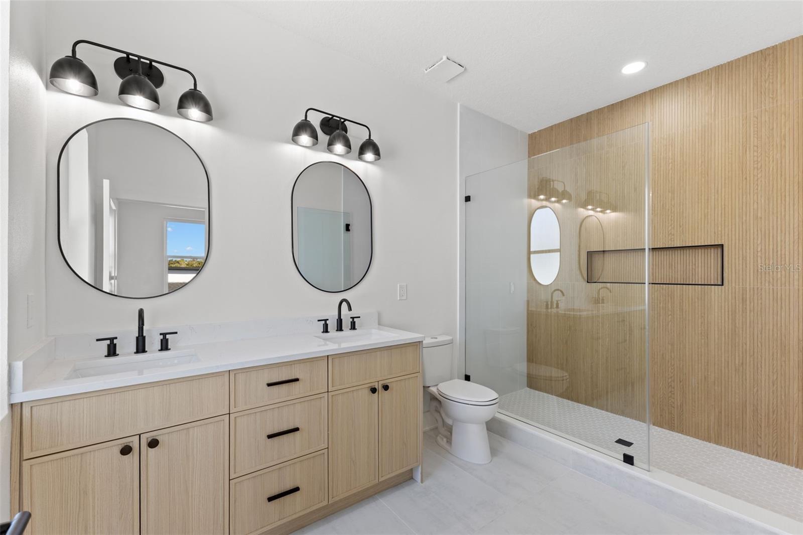 AVALON - Residential Income