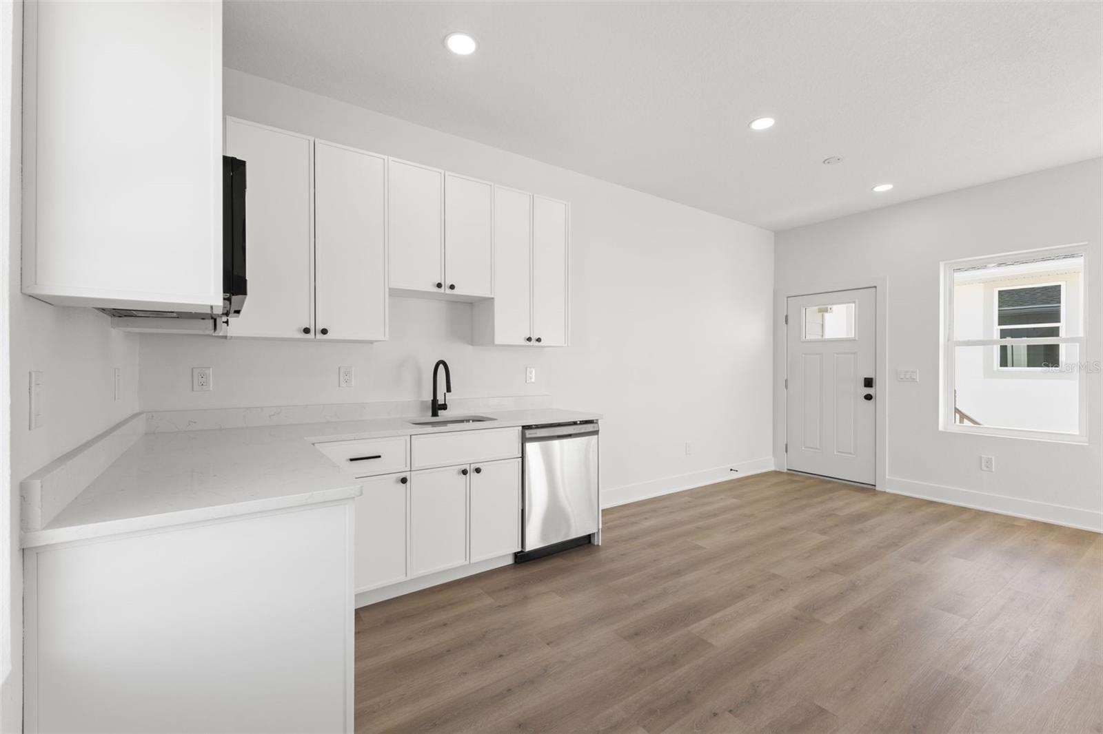 AVALON - Residential Income