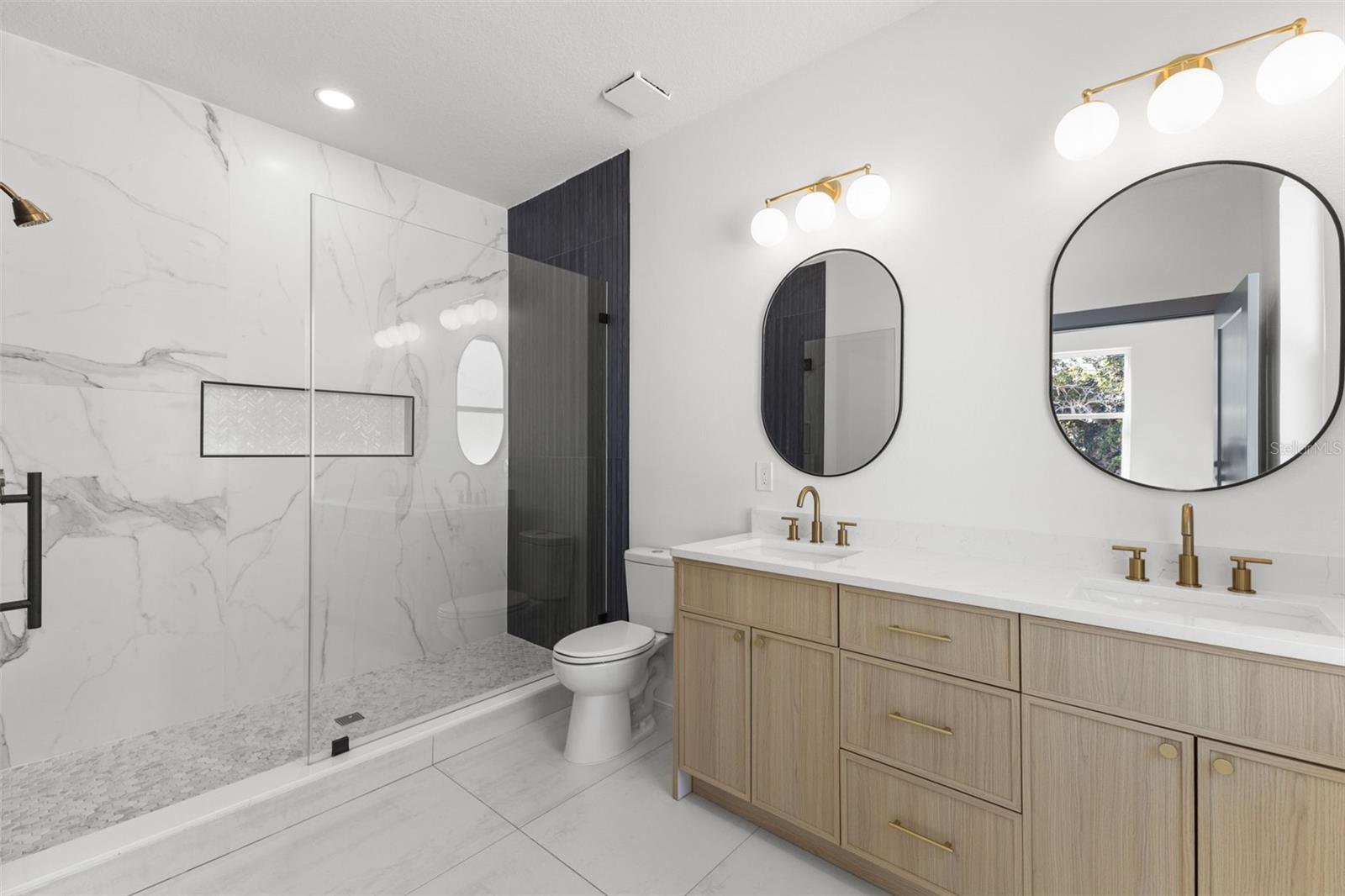 AVALON - Residential Income