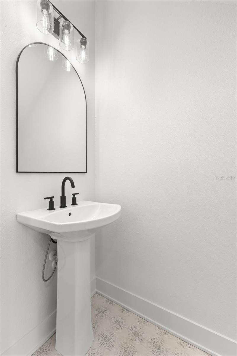 AVALON - Residential Income