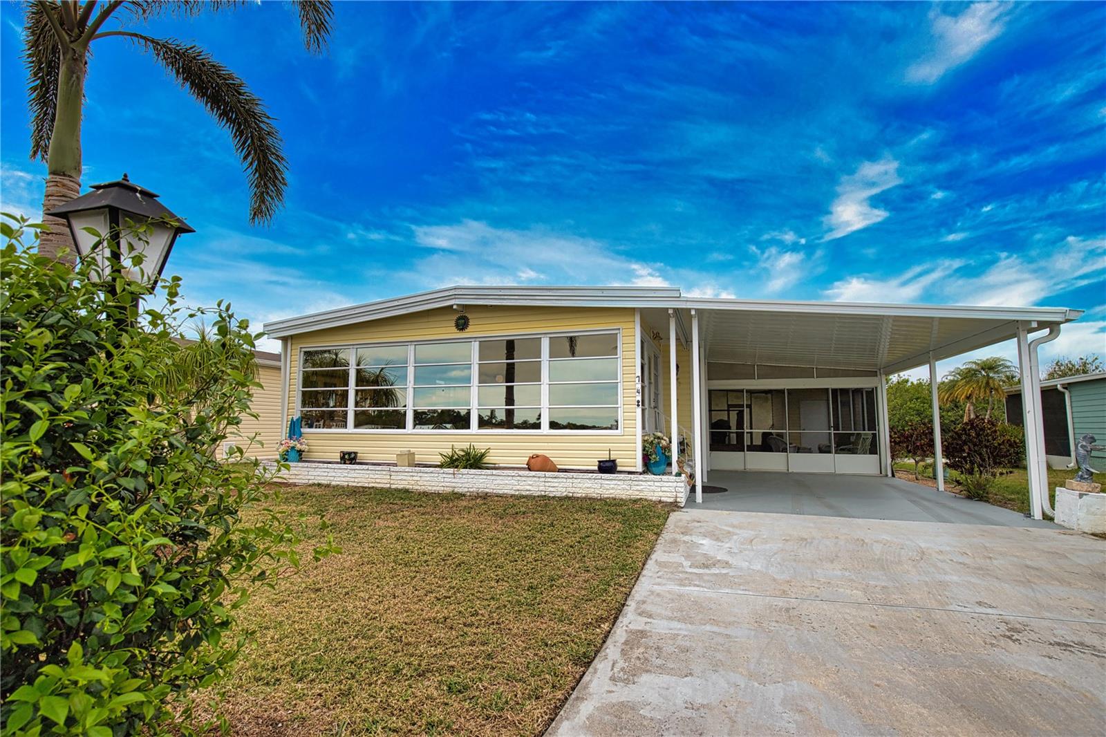 LA CASA MHP CO-OP - Residential