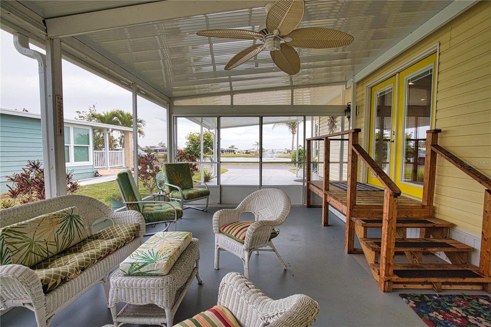 LA CASA MHP CO-OP - Residential