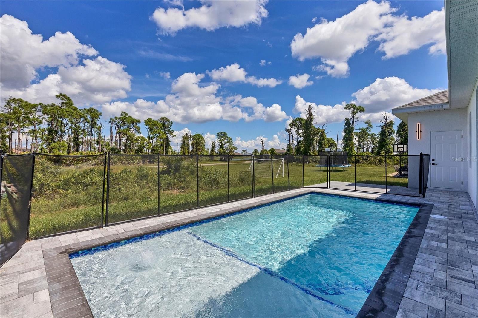 ROTONDA SANDS - Residential