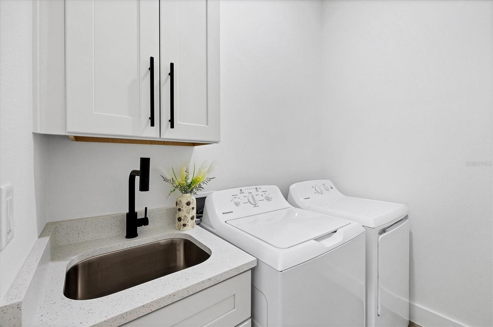 ROTONDA SANDS - Residential