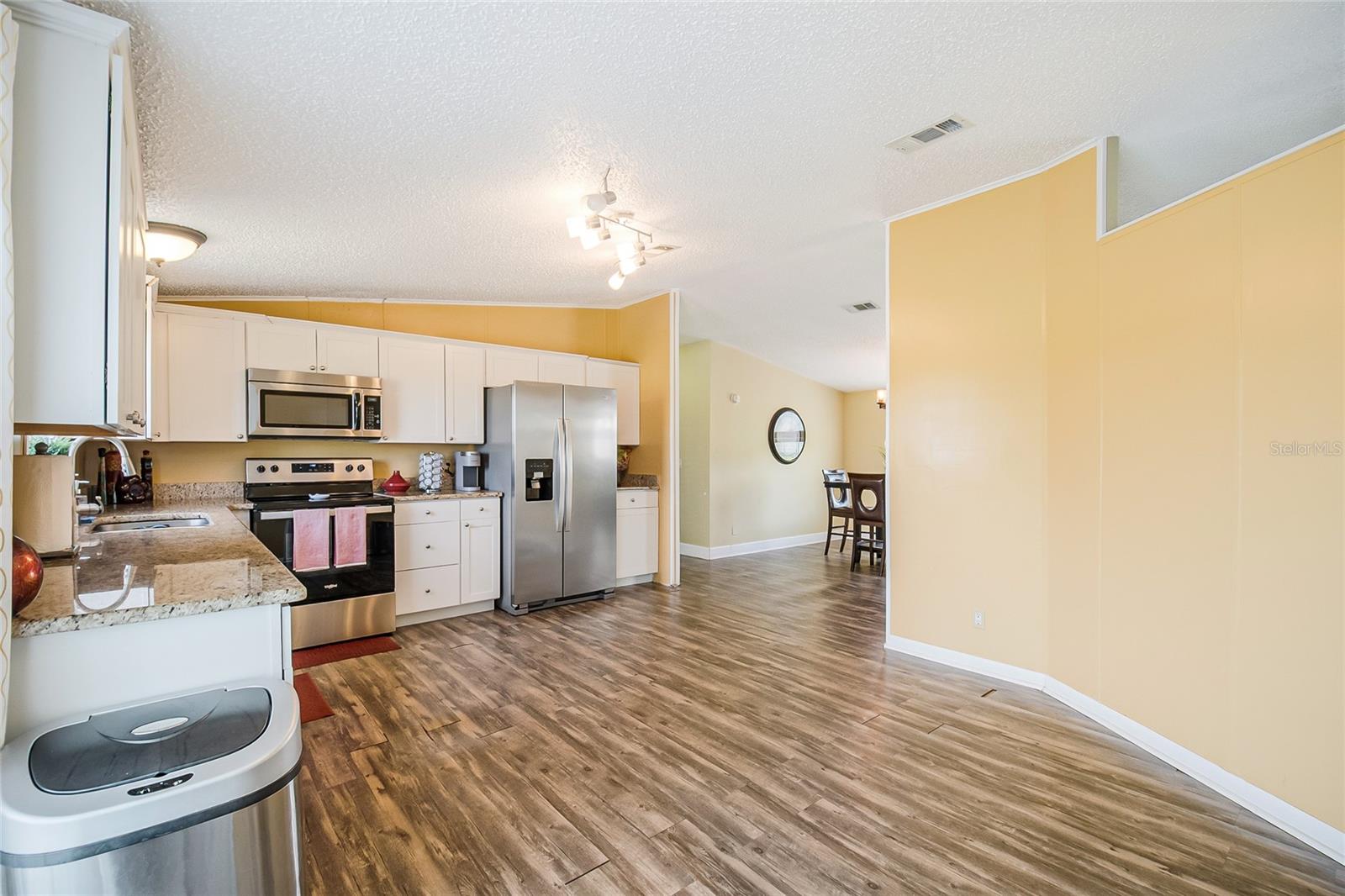 PARADISE COUNTRY ESTATES - Residential