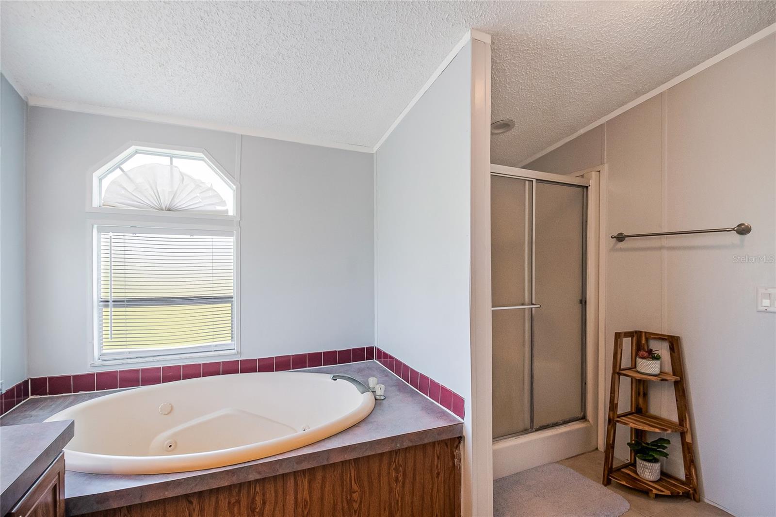 PARADISE COUNTRY ESTATES - Residential