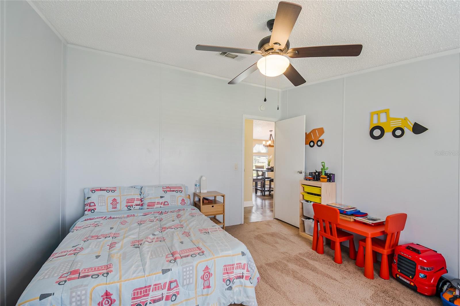 PARADISE COUNTRY ESTATES - Residential