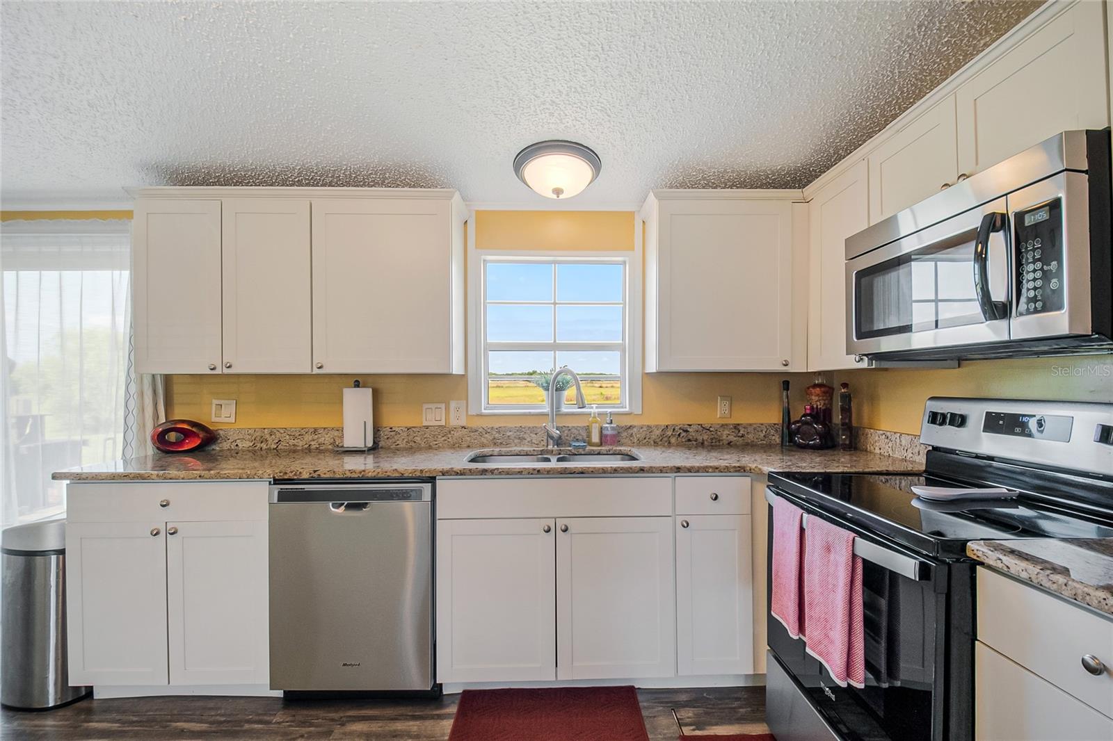 PARADISE COUNTRY ESTATES - Residential