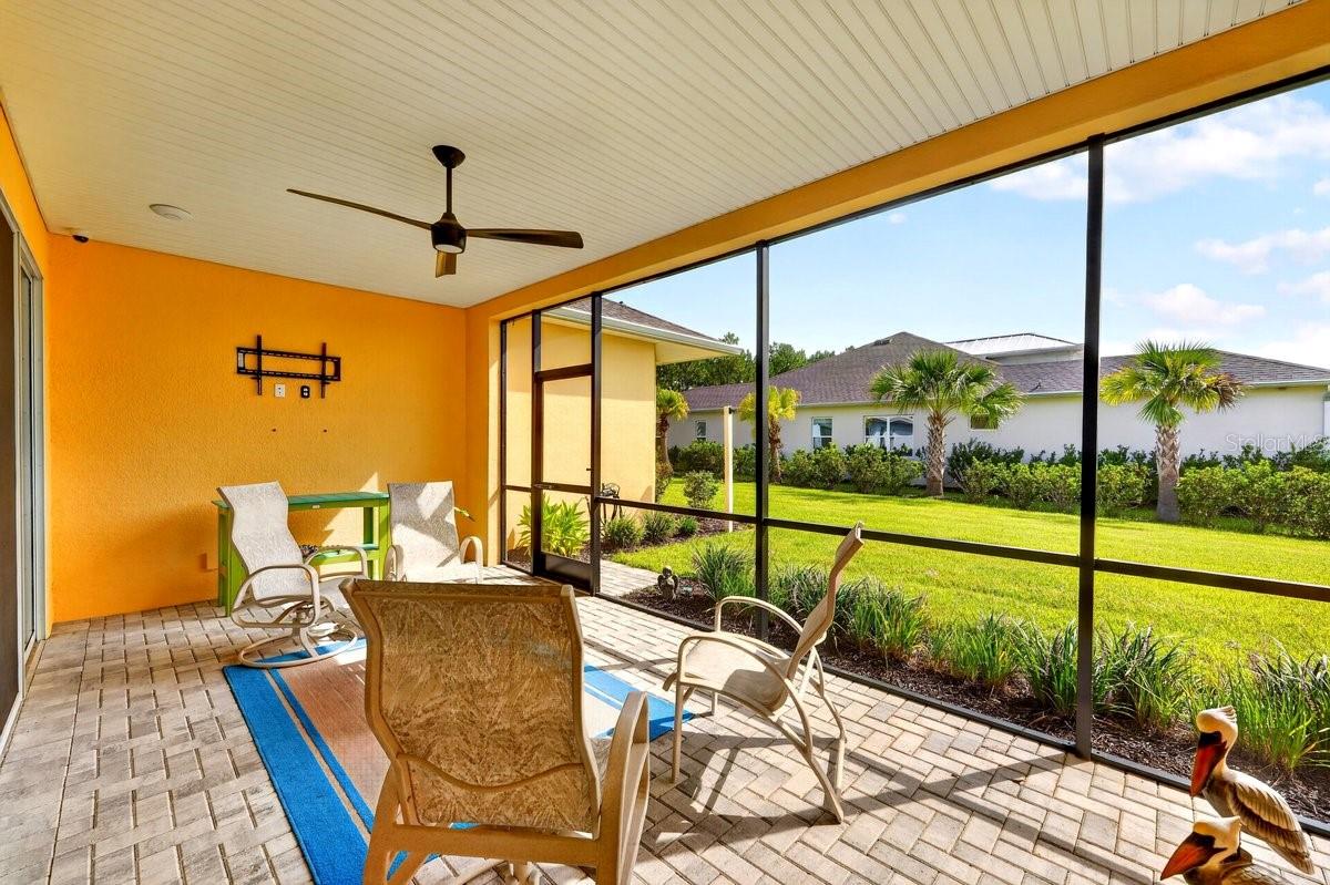 826 SUNNY HORIZON COURT