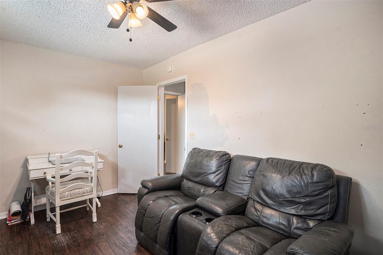 RICHARDS - Residential