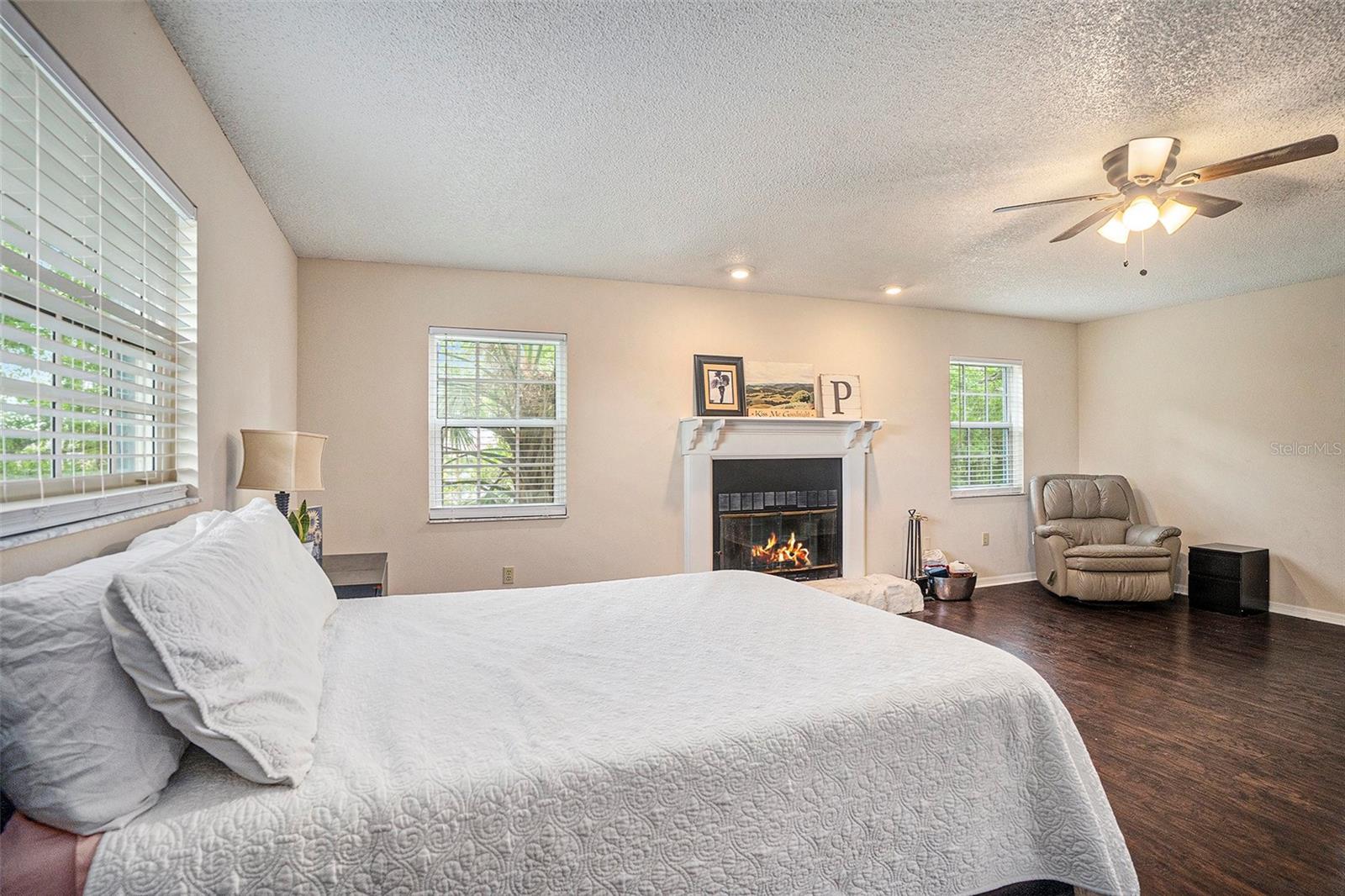 RICHARDS - Residential