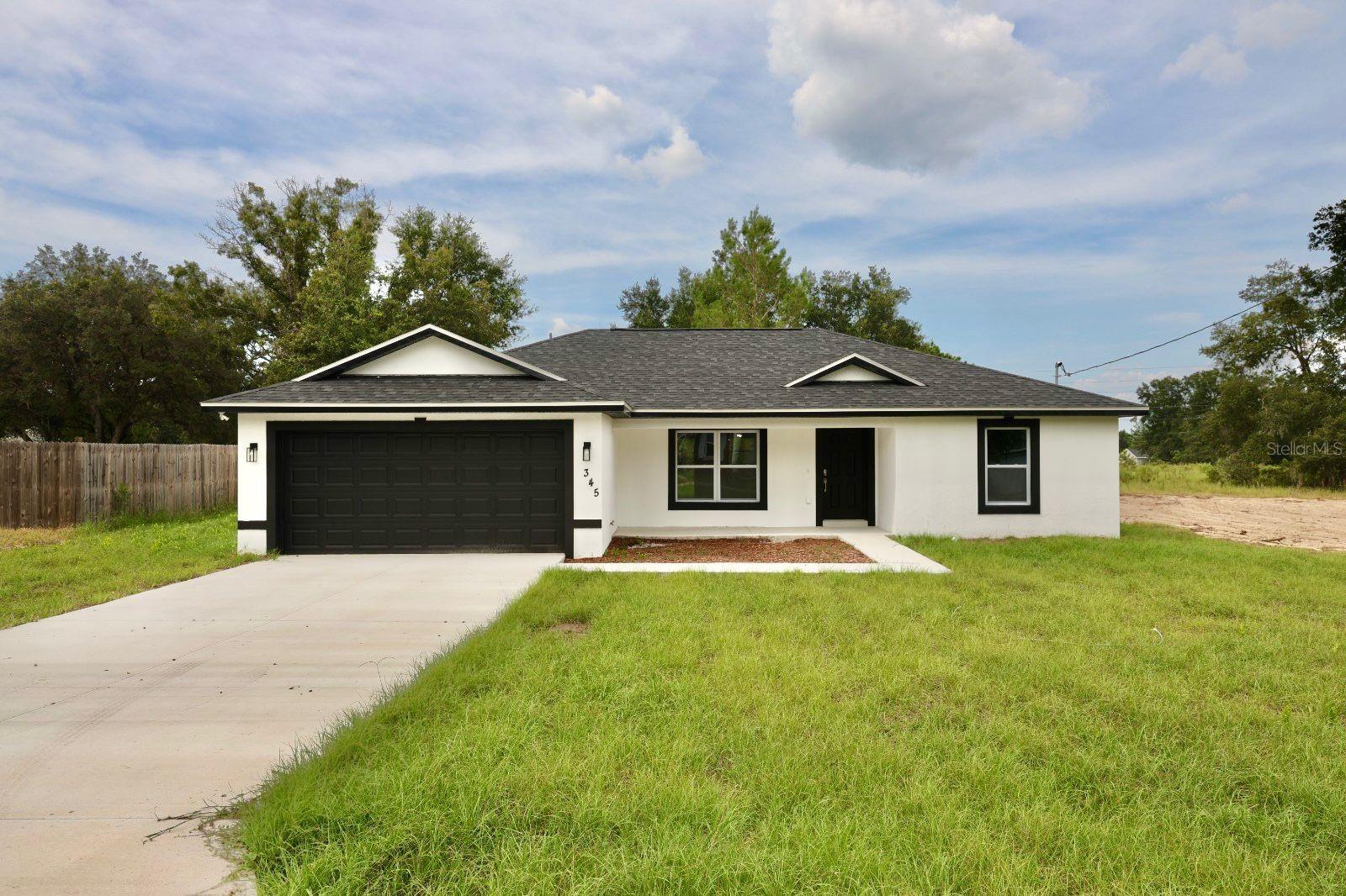 Welcome to this beautiful 3-bedroom, 2-bathroom home in Ocklawaha! Featuring a modern open floor plan, this home is designed for comfort and functionality. The kitchen boasts elegant quartz countertops and comes fully equipped with appliances, including a dishwasher, refrigerator, microwave, and range.
Enjoy the durability and style of vinyl flooring throughout, plus the convenience of ceiling fans already installed in key areas. Whether you’re entertaining guests or enjoying a quiet evening at home, this property offers the perfect balance of modern finishes and everyday comfort.
Don’t miss this opportunity to own a move-in ready home in a peaceful location!