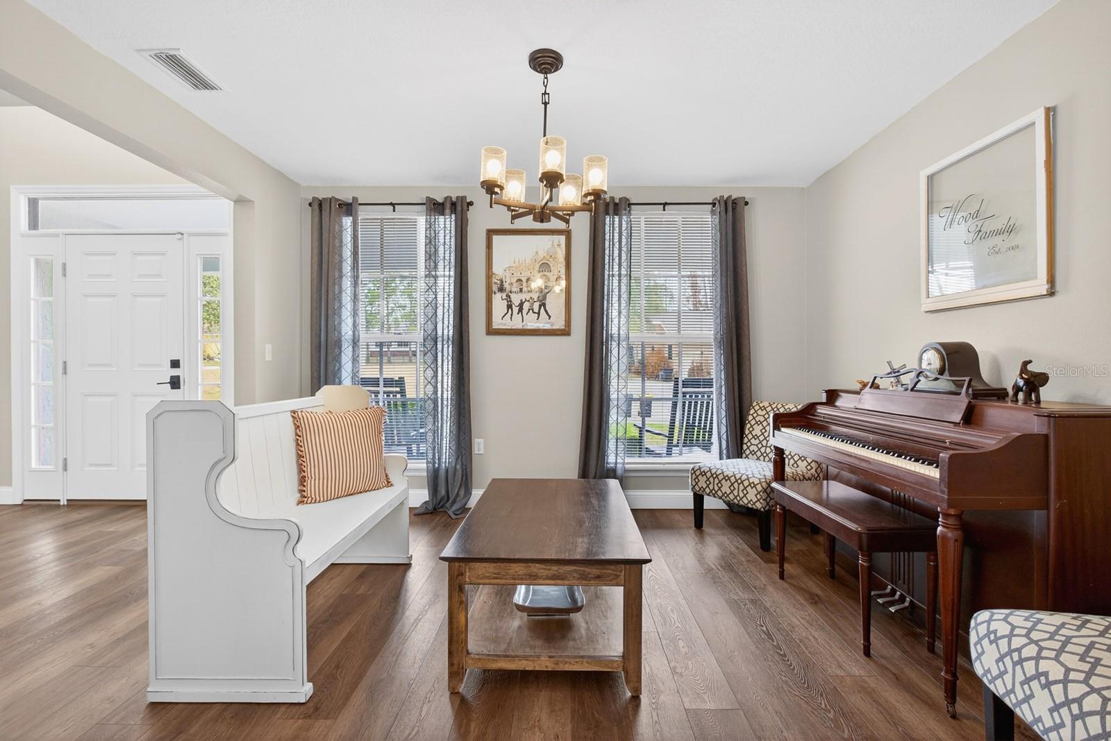 SCOTTSLAND COVE - Residential