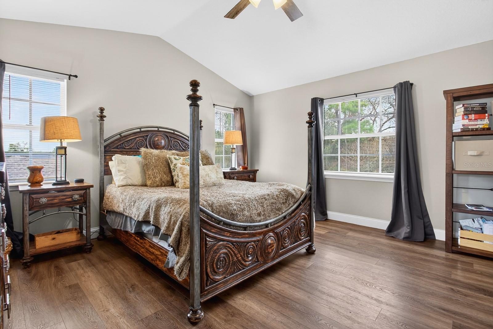 SCOTTSLAND COVE - Residential