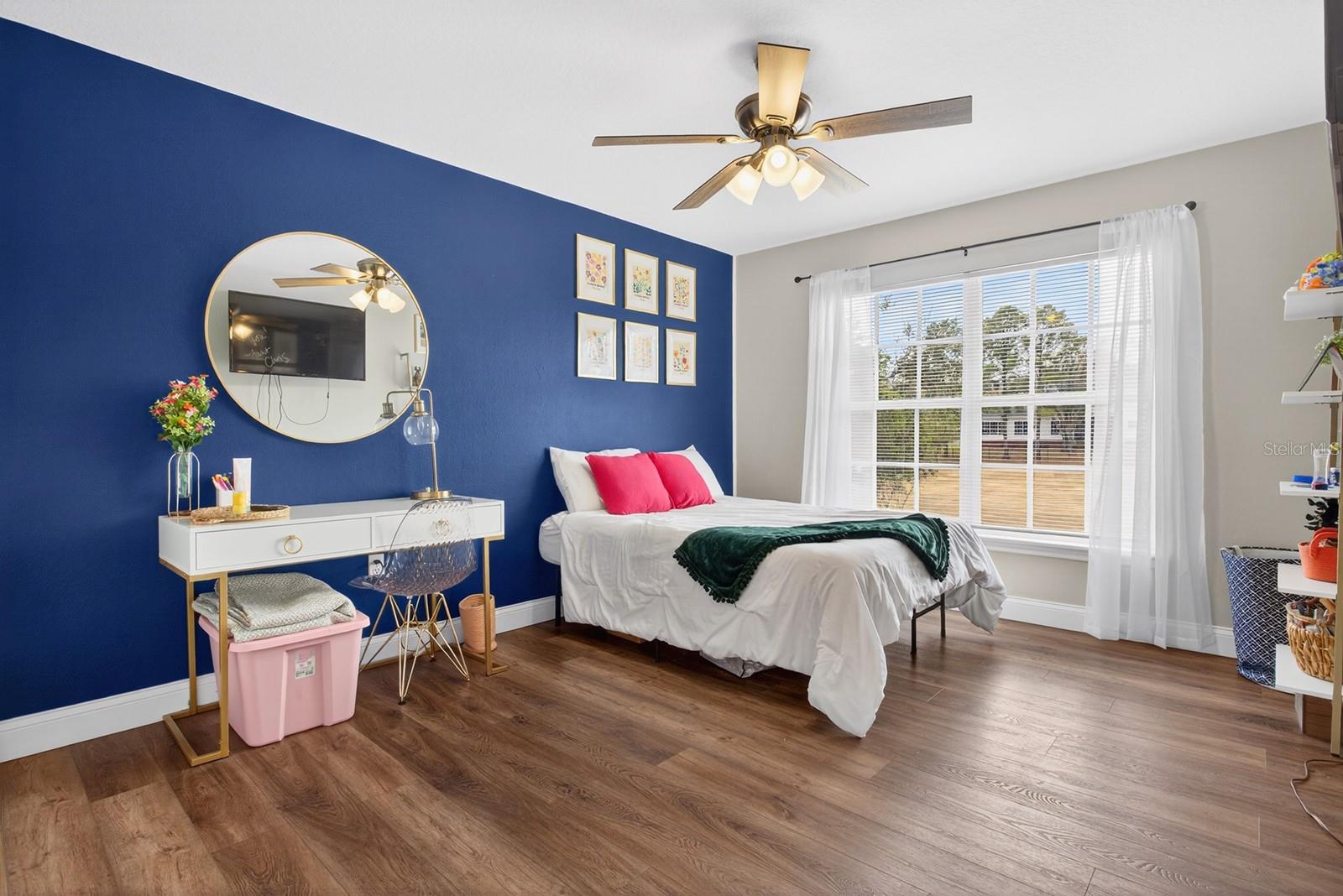 SCOTTSLAND COVE - Residential